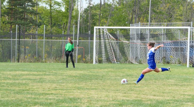 Women’s Soccer Bested by Soaring Eagles